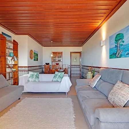 Beachview 2 By Homing Monte Gordo