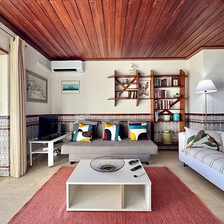 Beachview 2 By Homing *