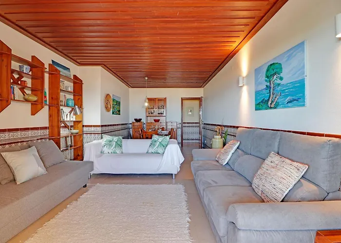 Beachview 2 By Homing Monte Gordo